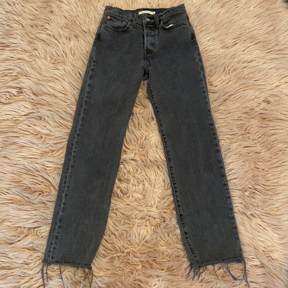 levi’s black wedgie straight jeans